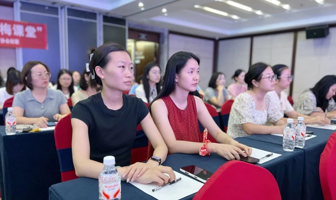 姐姐妹妹美起来|三羊马董事长任敏女士带领公司女职工代表参加沙坪坝区女性素质提升“红梅课堂”(图9) 9.jpg